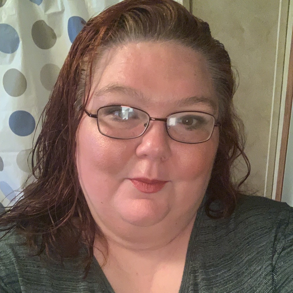 Meet your Posher, Angie